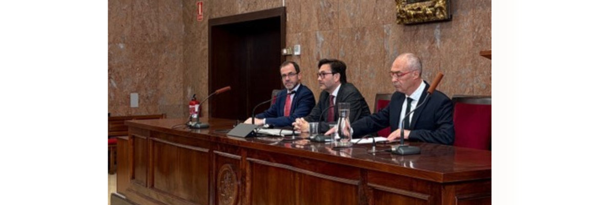 Visita del Jefe de la Casa de S.M. el Rey